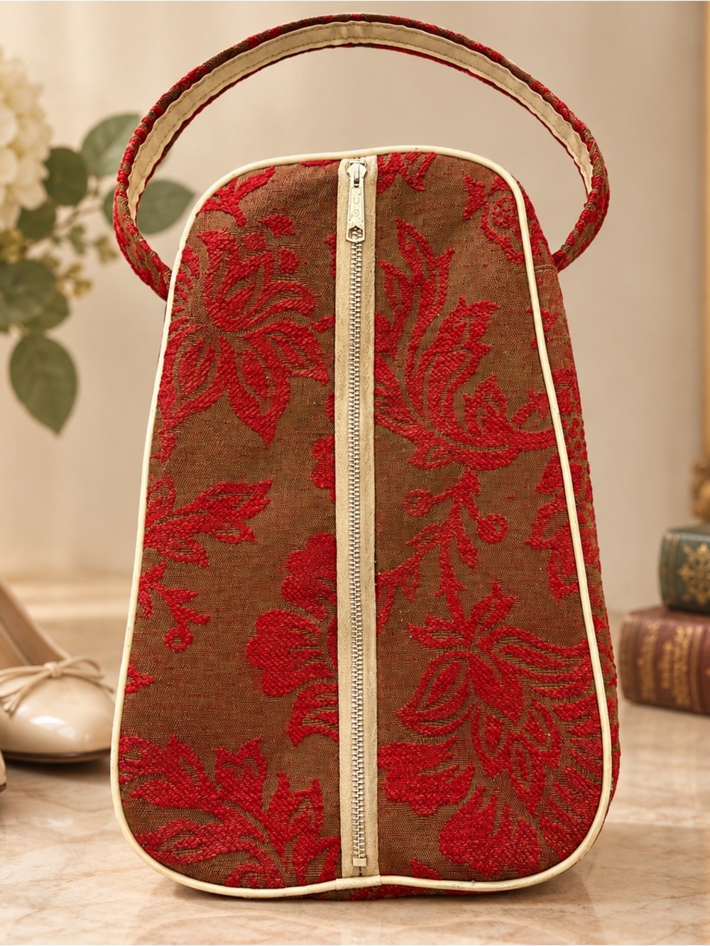Vintage Floral Tapestry Shoe Travel Bag Red Brown Pass-Through Sleeve
